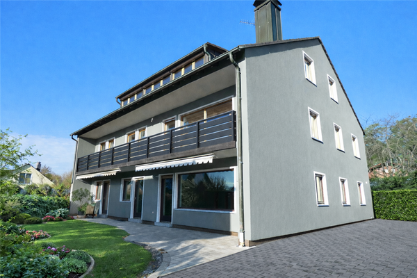 Sehr gepflegtes Mehrfamilienhaus