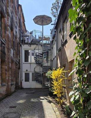 Rückgebäude 1 OG im Innenhof