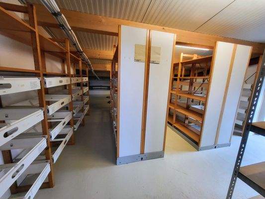 2OG li, Lager, 2.jpg