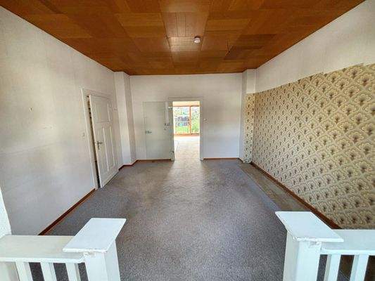 Blick vom Erker zum Wohn- und Esszimmer