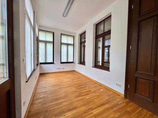 Wartezimmer, Garderobe oder Abstellraum(1. Obergeschoss)