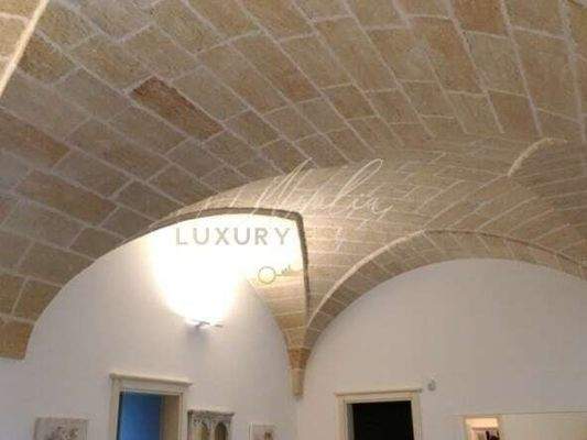 charakteristische Villa mit Pool in Santa Maria di Leuca