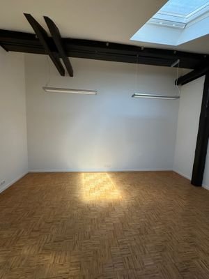 Büro-/Praxisflächen 1. OG