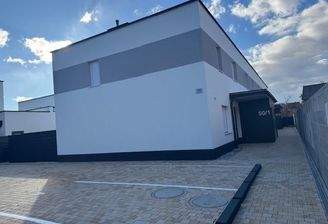 Parkplatz vor dem Haus