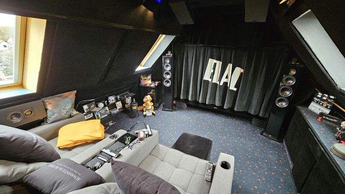 Heimkino in Spitzboden