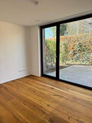 Arbeits-/Kinderzimmer Bild 1