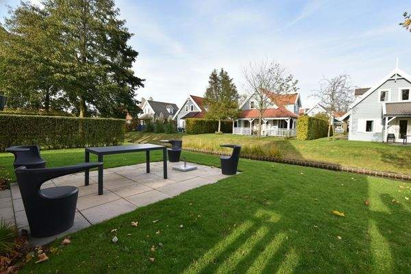 Freistehendes 6-Personen-Ferienhaus auf Eigengrund im Summio Parc Aquadelta Bruinisse037