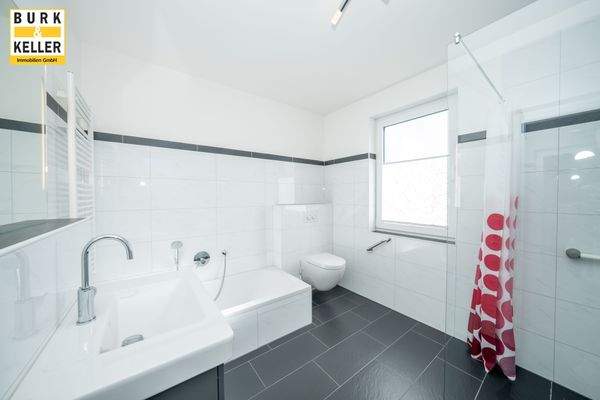 Badezimmer im Erdgeschoss