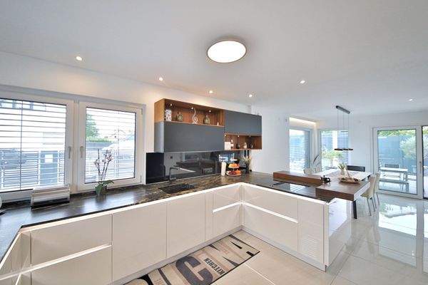 Esszimmer / Küche EG