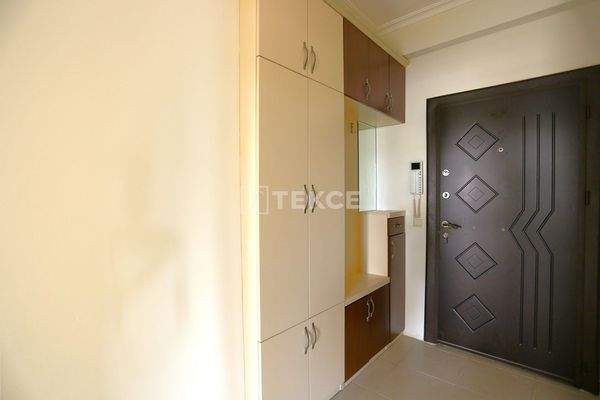 2-Bedroom Pool-View Apartment in Konyaaltı Sun City Residence