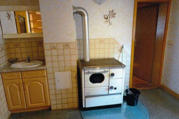 Küche mit Herd im EG