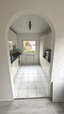 helle EBK inkl.E-Geräte