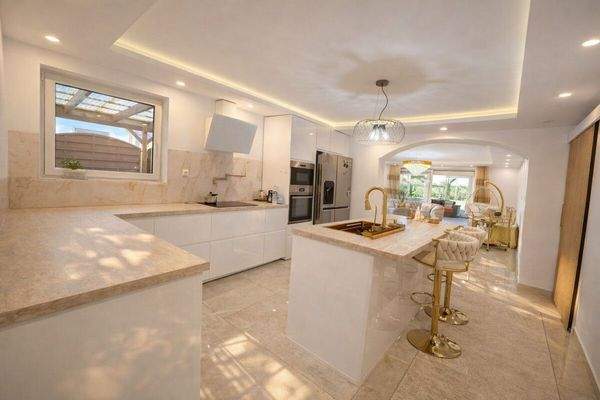 offene Küche mit Insel