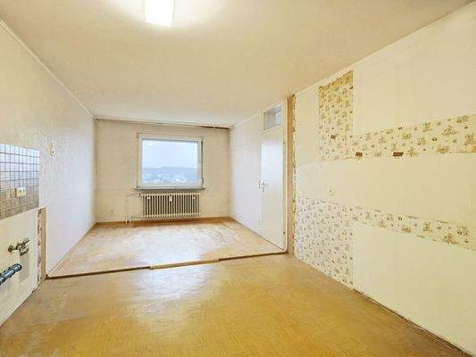 Geräumige Küche und Essbereich