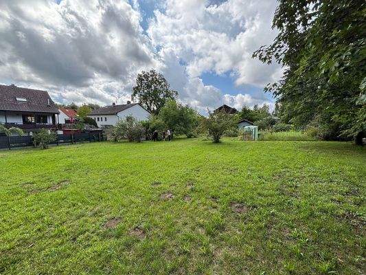 Blick über Bauplatz Richtung Vorderhaus