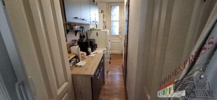 20251118_094835_resized