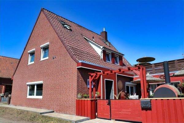 Modernisiertes Einfamilienhaus mit tollem Terrassenbereich