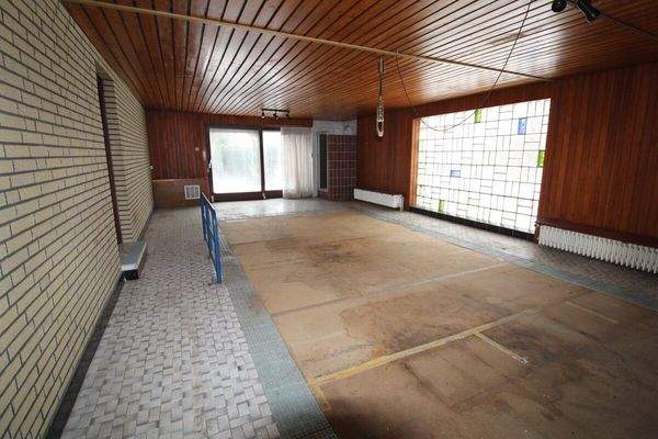 15 - Abstellraum - ehemaliger Pool