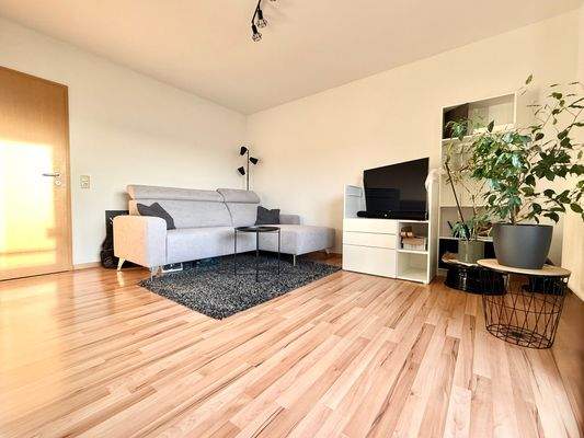 Lichtdurchfluteter Wohnbereich