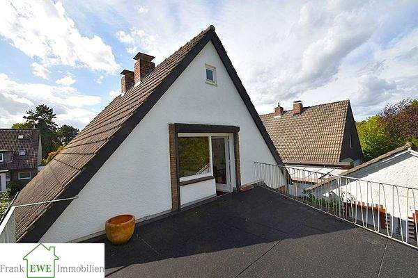 Dachterrasse; Einfamilienhaus mit Garage zum Kauf in Düsseldorf Urdenbach, Frank Ewe Immobilienmakler Düsseldorf