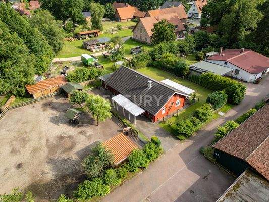 Grundstück und Haus