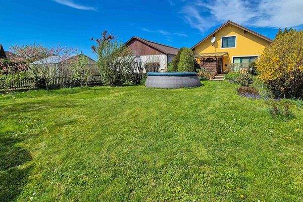 Garten Richtung Haus