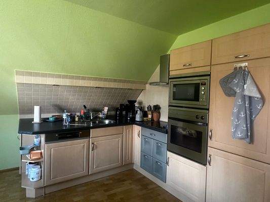 Küche mit Einbauküche 