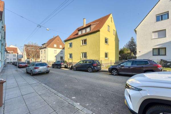 Haus &amp; Straße v. S-W