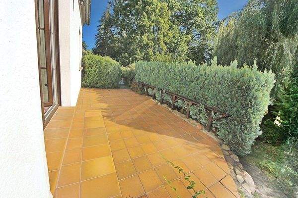 ... Ausgang auf die Terrasse