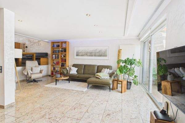 Schlossstraße 22 – 54293 Trier-Quint