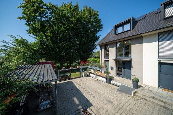 PKW-Stellplätze_Eingang