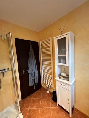 Badezimmer EG Bild 2