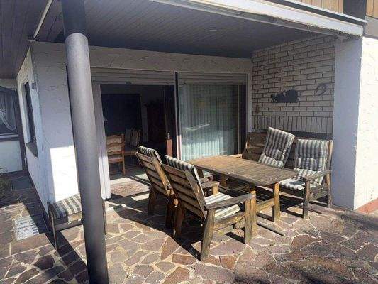 Terrasse mit Wohnzimmer