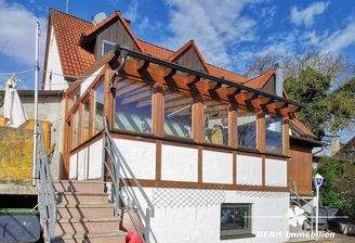 Haus mit Gastronomie in Eschau