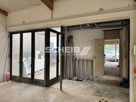 Falttor für Anlieferung