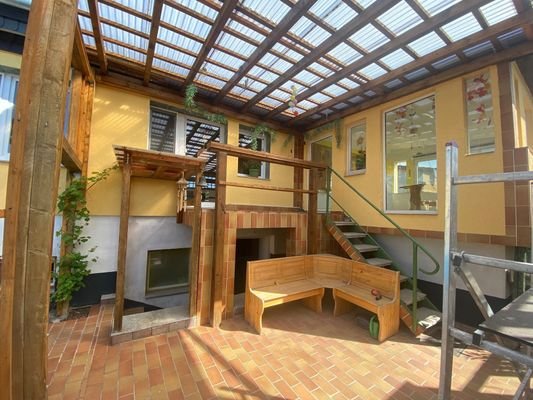 überdachte Terrasse