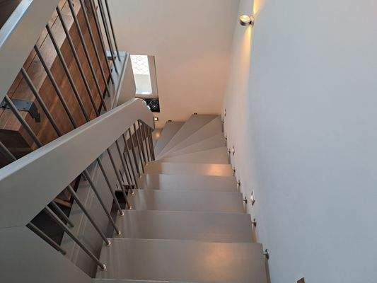 Treppe zum Dachgeschoss