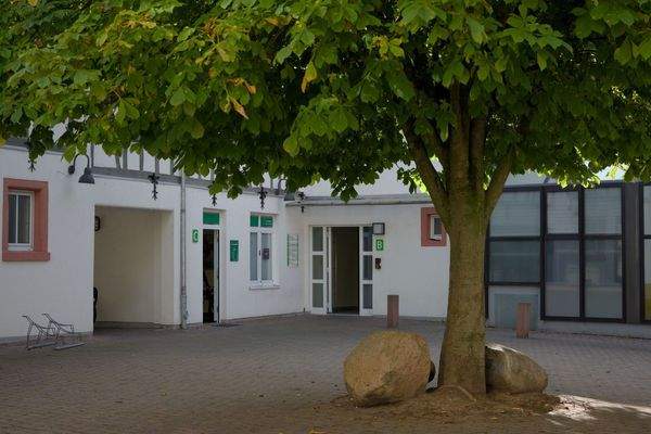 Innenhof mit Blick auf Eingang