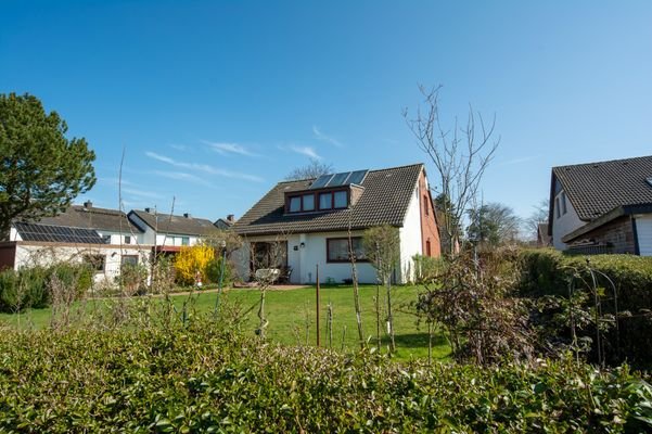 Gepflegtes Grundstück