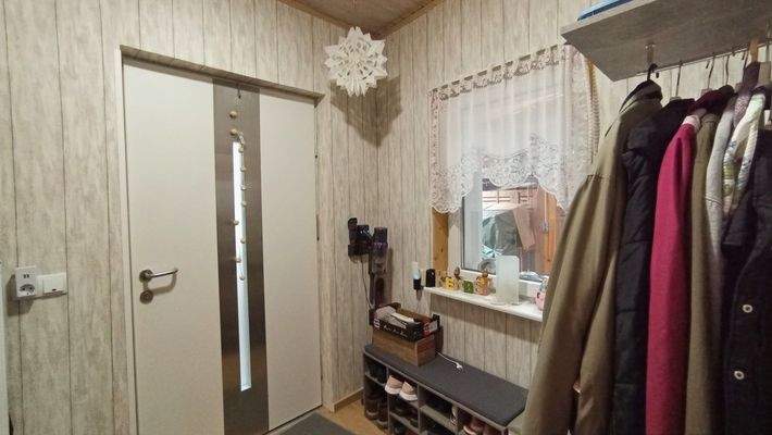 Hauseingangsbereich & Garderobe (Anbau)