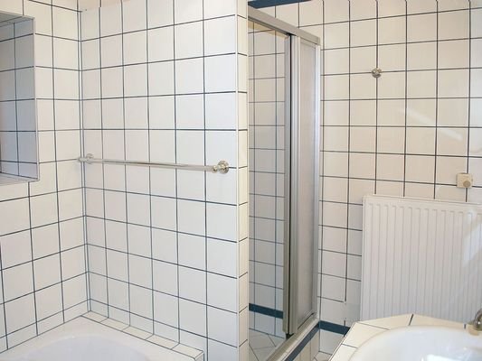 Badezimmer EG