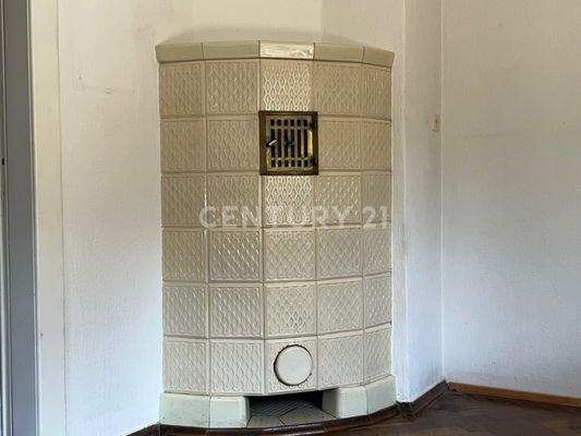 Kachelofen im Wohnzimmer