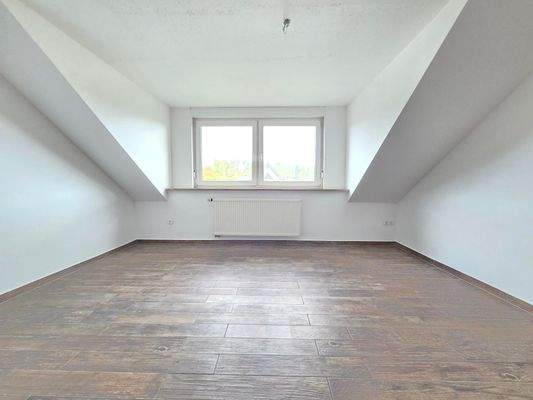 Schlafzimmer 3/Küche DG