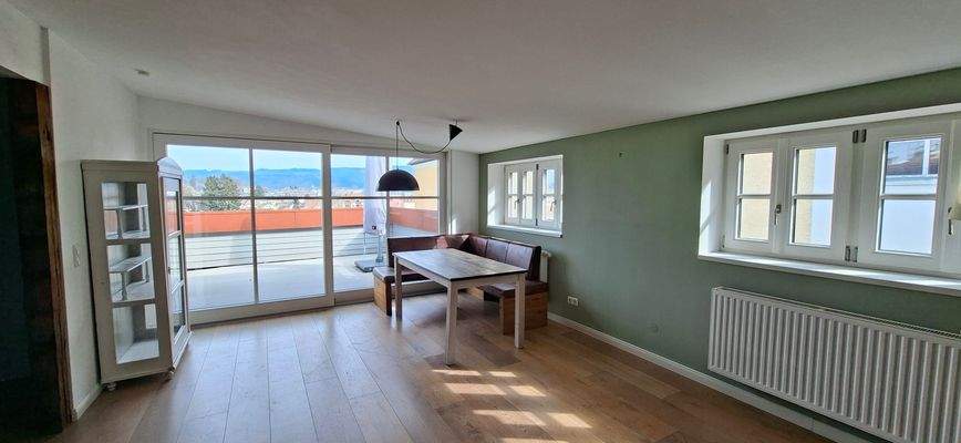 Essbereich mit Terrassenzugang