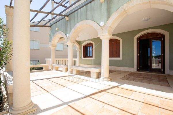 Vielseitiges Raumangebot auf mehreren Etagen