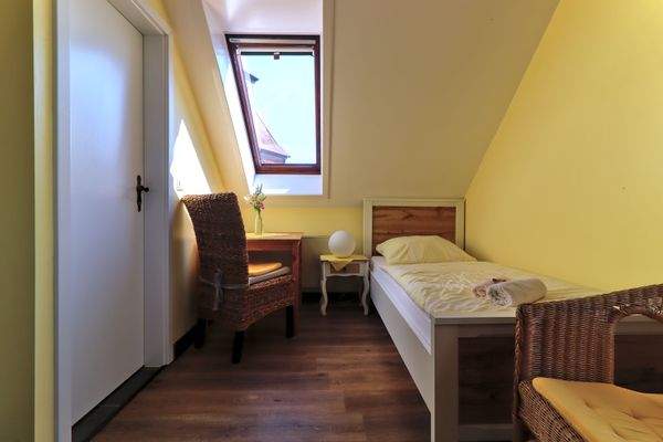 Einzelzimmer im Dachgeschoss