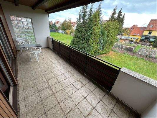 ... Zugang zur großen Loggia