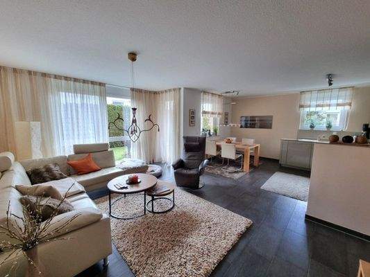 Wohn-/ Ess- / Kochbereich