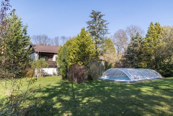 Haus und Pool