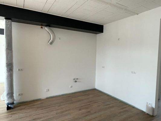 2023-02-04 11.45.23.jpg